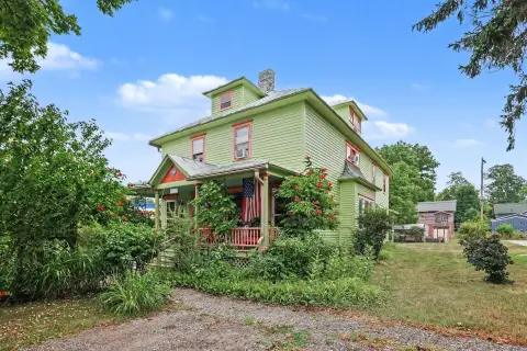Historic Duplex with Attic