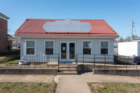 Prime Commercial Property in Fredericktown