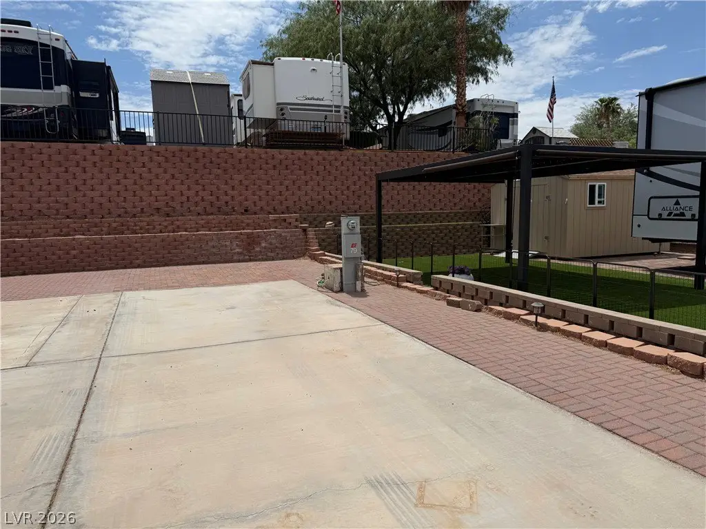 Picture 4