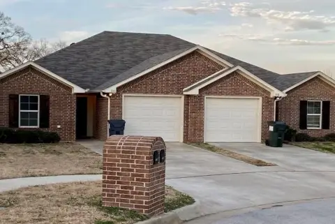 Tyler Duplex Near Highway 64