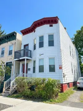 8-Bedroom Duplex