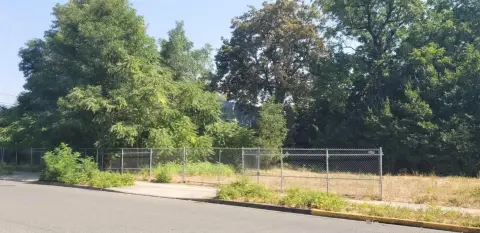 Commercial Lot in Grants Pass
