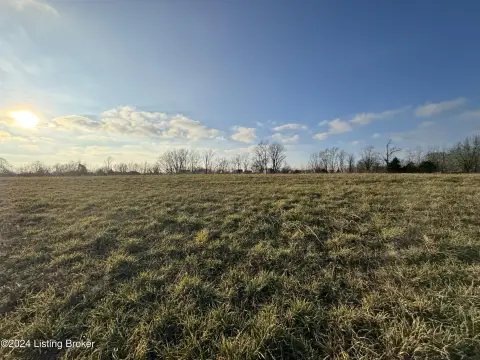 Waddy, KY - 5 Acre Land
