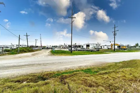 Houma Waterfront Commercial Land
