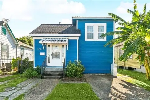 Split-Level Duplex with Income Potential