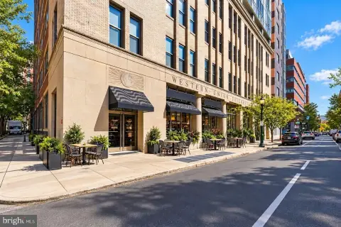 Equipped Restaurant Space