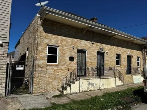 New Orleans Triplex with Potential