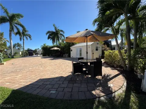 RiverBend Motorcoach Resort Lot