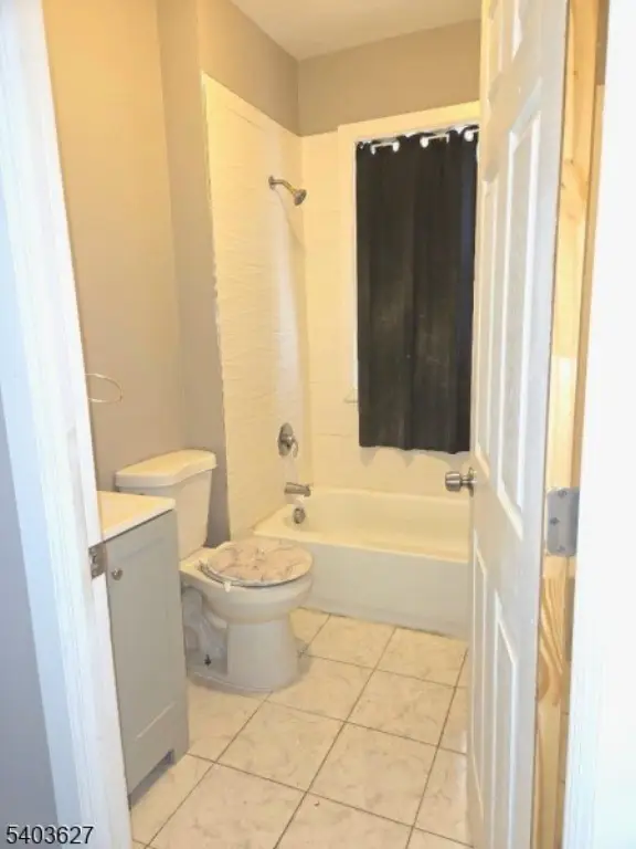 Picture 3