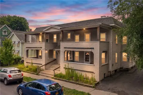 Eight-Unit Apartment Building