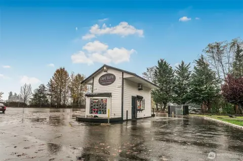 Lakewood Commercial Property on Bridgeport