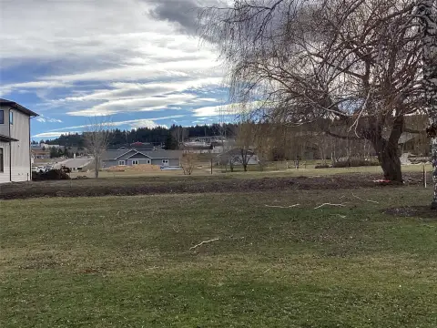 Land with Mountain Views