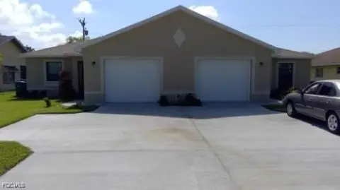 Cape Coral Duplex Near Amenities