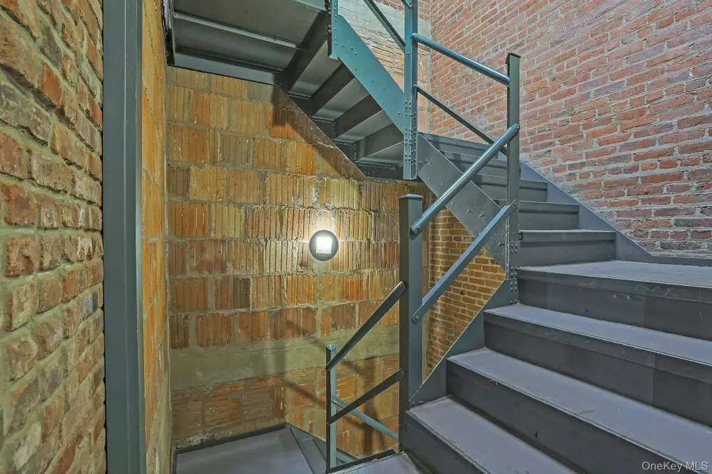 Picture 16