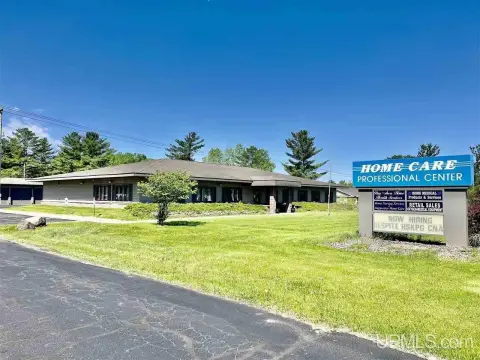 Ashland Commercial Building with Long-Term Renters