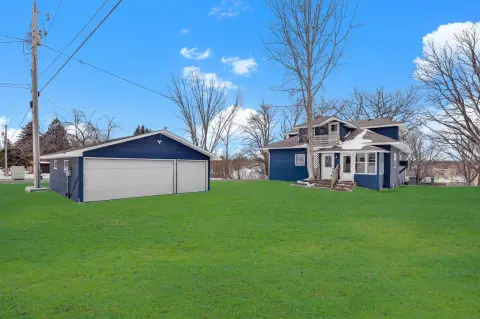 Up-Down Duplex with Detached Garage