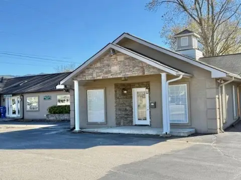 Main Street Commercial Building, Andrews