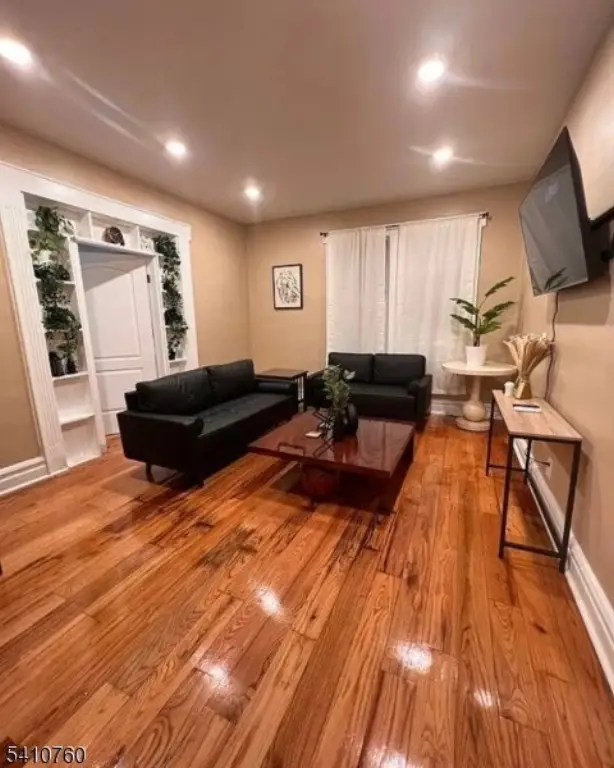 Picture 19