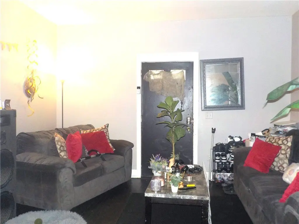 Picture 12