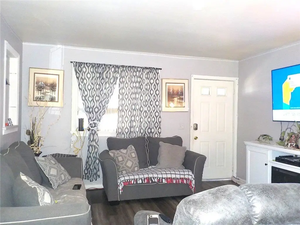 Picture 5