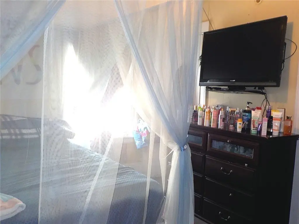 Picture 10