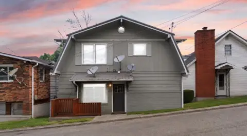 Three-Unit Apartment Complex