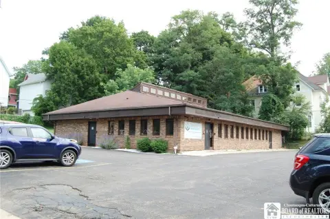 Tenant-Occupied Office Building