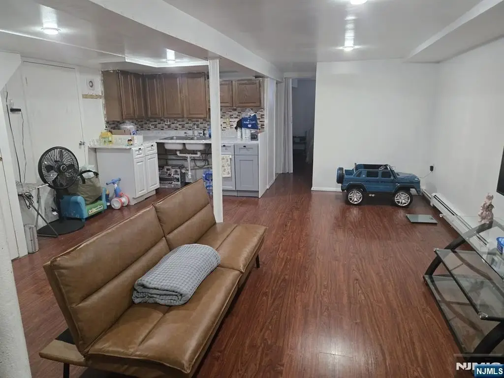 Picture 5