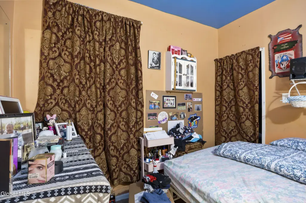 Picture 8