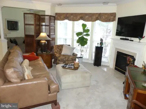 Elevator Residential Income Property
