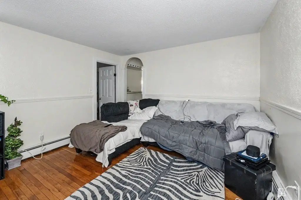 Picture 3