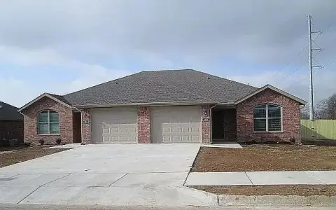 Centerton Duplex Near Highway 102
