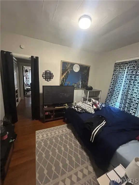 Picture 8