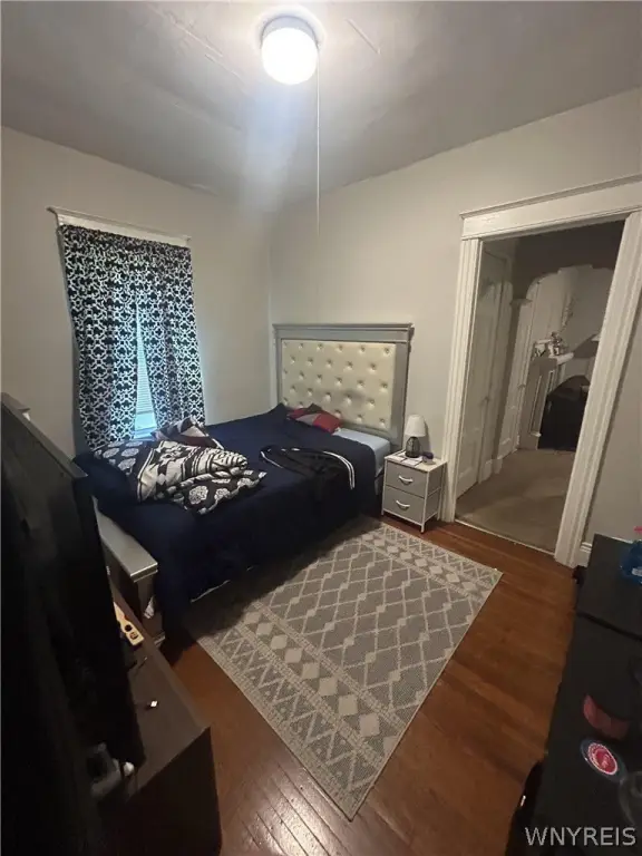 Picture 11