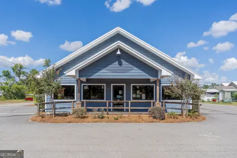 Turn-Key Restaurant on Highway 82