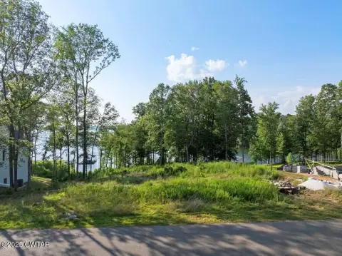 Waterfront Lot in Sportsman Cove