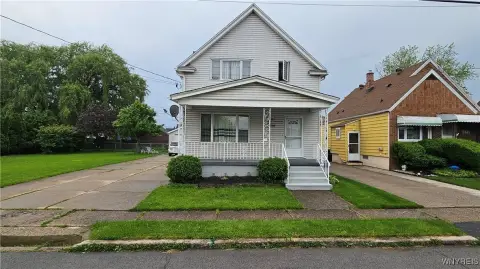 Multi-Family Home with Large Lot