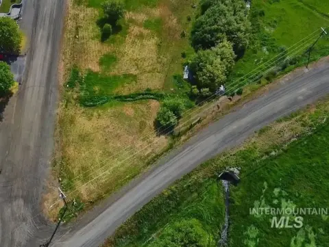 Residential Land in Cottonwood, ID