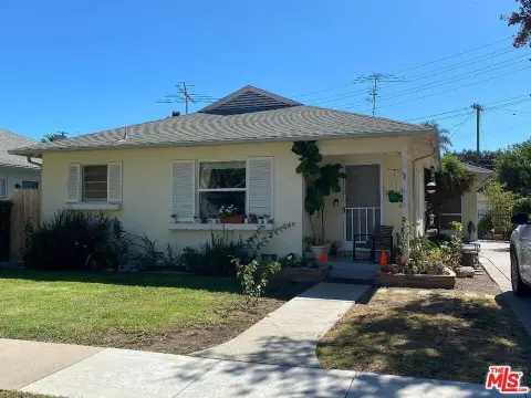 Two-Unit Duplex with Garage