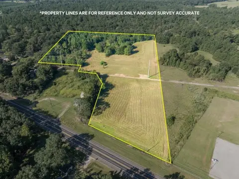 Highway Frontage Acreage in Elkhart, TX