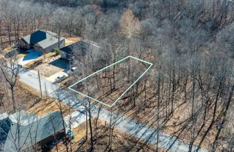 Bella Vista Lot Near Trails