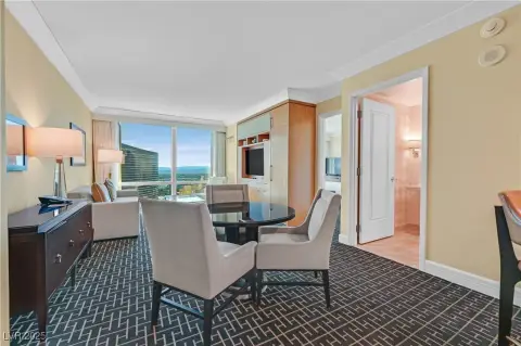Las Vegas High-Rise Corner Unit