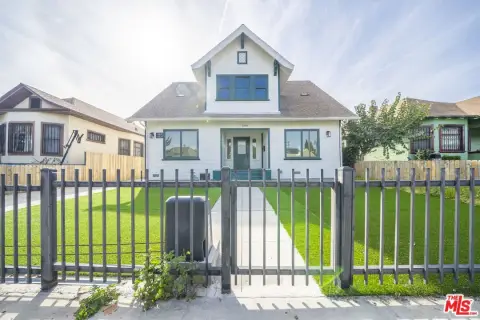 Koreatown Triplex: Fully Renovated Units