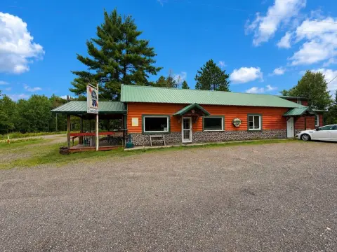 Restaurant Property with Residential Quarters