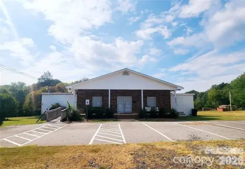 Leased Multi-Use Commercial Property