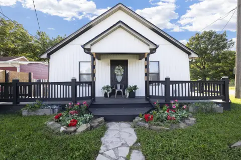 Nixa Office with Private Parking