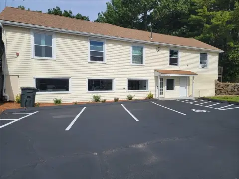 Commercial Space on Tiogue Avenue