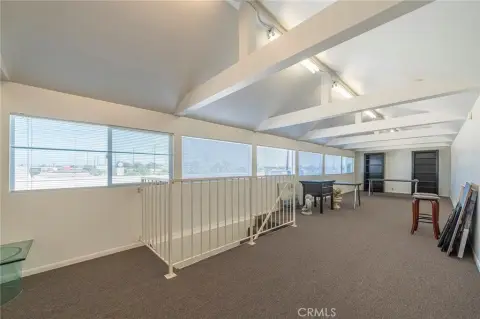 Hawthorne Loft Office with Light