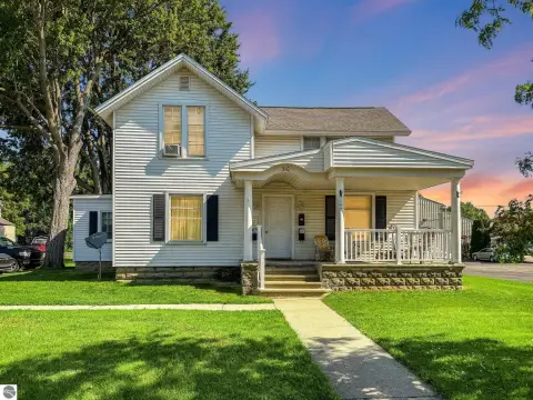 Downtown Triplex Income Property
