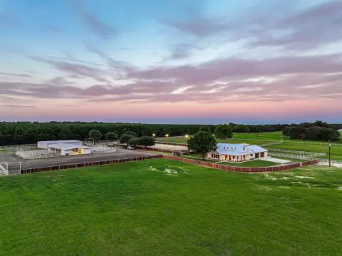 Turnkey Horse Facility in Athens, TX